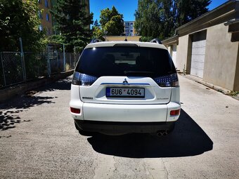 MITSUBISHI OUTLANDER 2.2DI-D 130KW - 5