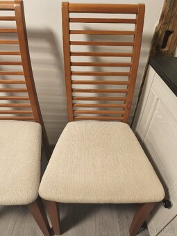 Jídelní stůl a pět židlí - 5