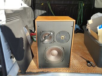 TESLA 1PF06767 Třípásmové reprosoustavy - 5