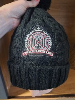 Značková čepice - 5