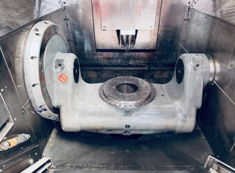 Obráběcí centra - vertikální C 22 U - 5