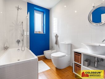 Moravský Krumlov, RD 5+kk, pozemek 760m2, zahrada, bazén - r - 5