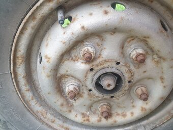 koupím plechový disk 5 1/2 J x 14x60 5dira ford transit - 5