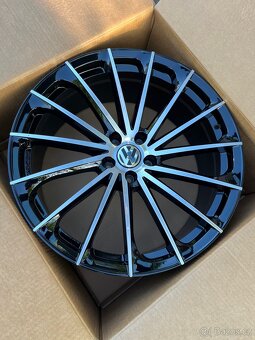 ALU disky Arceo BERLIN 5x112 vel.21” (4ks) - 5