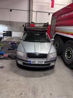 ŠKODA OCTAVIA 2 - 5