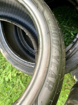 Letni pneu Goodyear Eagle F1 205/45 R18
- 5