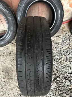 Prodám gumy 215/65/16C - 5