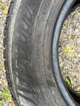 pneumatity Nokian 215/65R15 102H XL - 5