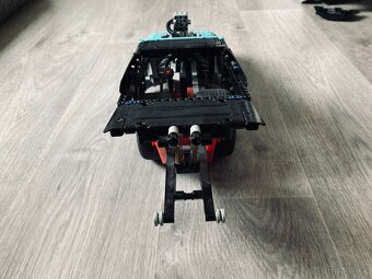 LEGO Technic 42050 Dragster - 5