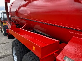 Fekální cisterna 10m3 na podvozku za traktor - 5