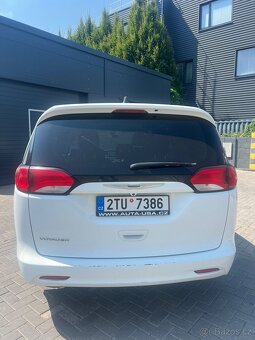 Prodám Chrysler Pacifica 2022 3,6 V6 - 5