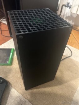 Xbox series X + 2 ovladače a 2 hry - 5