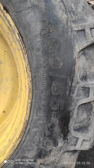 John Deere pneu + ráfky + řetězy - 5