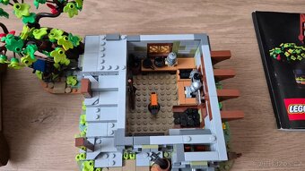 LEGO Ideas 21325 Středověká kovárna - 5