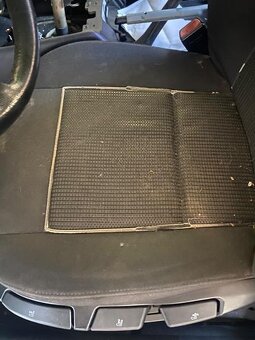 E46 černé sedačky s elektrickým výhřerem - 5