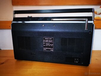 Radiomagnetofon Schneider Magnus 2000
- 5