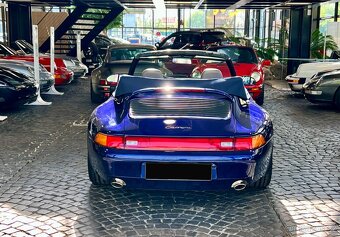 Porsche 993 Carrera Cabriolet z roku 1994 - 5