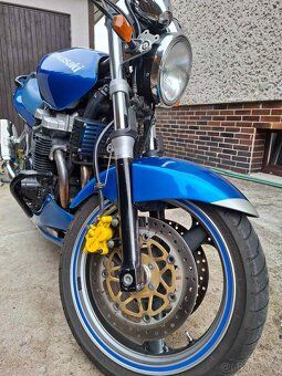 Kawasaki ZR-7 - 5