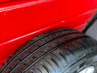 Original ALU kola VW WELLINGTON 15" 6J ET50 letní 195/65/R1 - 5