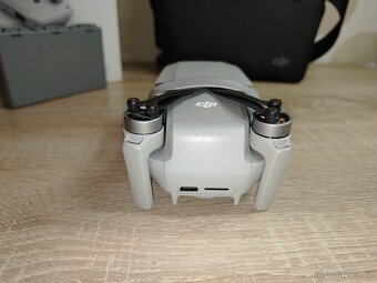 Dji mini 2. 4K Fly more combo. Pěkný stav. - 5