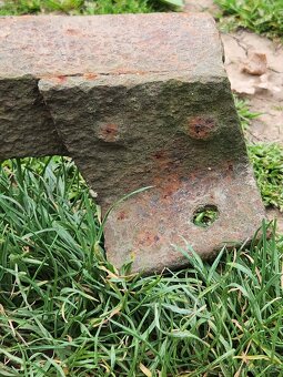 železný žebřík se skloněnými stupňi - 5