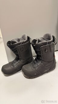 Snowboard Arbor, Burton boty, vázání - 5