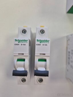 Schneider jističe, chrániče - 5