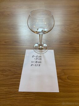 Obří skleněné číše - 5