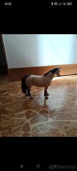 Schleich hřebec - 5