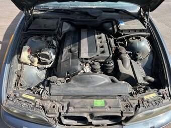 Náhradní díly-BMW E39 530i 170kW, barva: Anthrazit - 5
