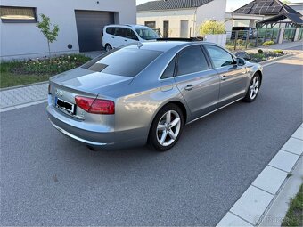 AUDI A8 4:2 FSI R.V 2012 Quattro pěkný vzhled top stav - 5