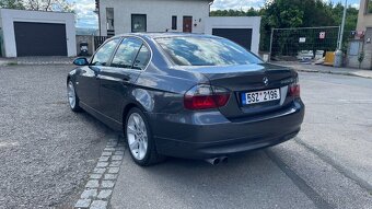 BMW e90 330i manuál - 153 tkm - ČTI POPIS - 5