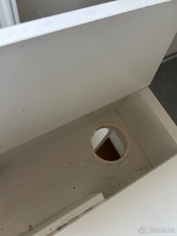 Bílý psací stůl IKEA Alex - 5
