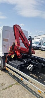 Hákový nosič kontejnerů s hydraulickou rukou - 5