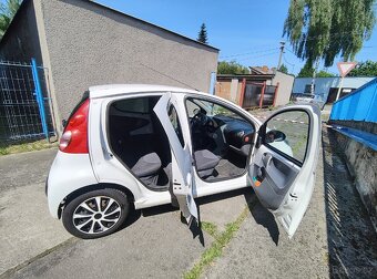 Peugeot 107 - 5