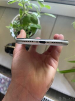 iPhone SE 2020 64GB White – plně funkční - 5