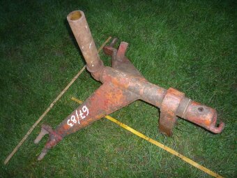 Prodám nějaký těžký nosník do zadních šavlí hydraul. traktor - 5