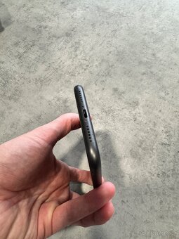 iPhone 11 64GB Černý - 5