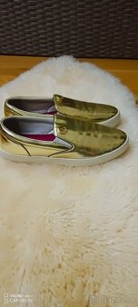 Pohodlné botky slip on zn.Armani Jeans,v.39 - 5