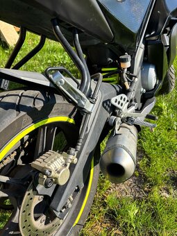 Yamaha YZF R125 - 5