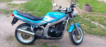 Suzuki GS 500e - 5