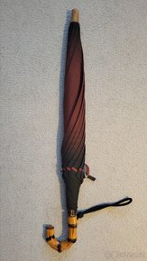 STAROŽITNÝ DEŠTNÍK, DŘEVĚNÁ RUKOJEŤ - 5