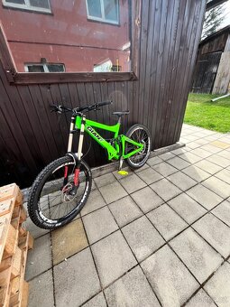 Giant glory dh 2009 - 5