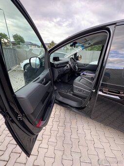 Hyundai Staria, Koupeno v Čr 4x4 Tažné DPH - 5