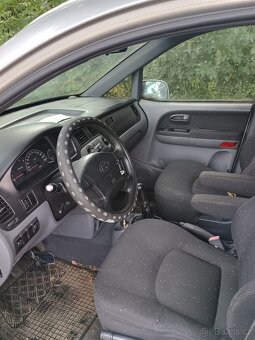 Hyundai Trajet - 5