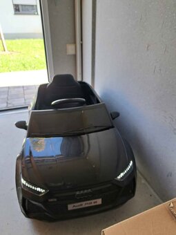 Audi RS6 elektrické dětské auto - 5