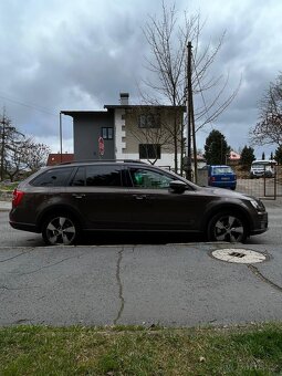 Škoda Octavia Scout III - 5