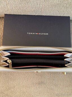 Nová peněženka Tommy Hilfiger - 5