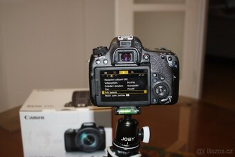 Canon EOS 77D + Sigma 17-70mm - 5