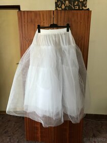 Svatební šaty. Originál, ručně ušité. - 5